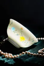 58头彩玲珑瓷花间牡丹餐具 · 2