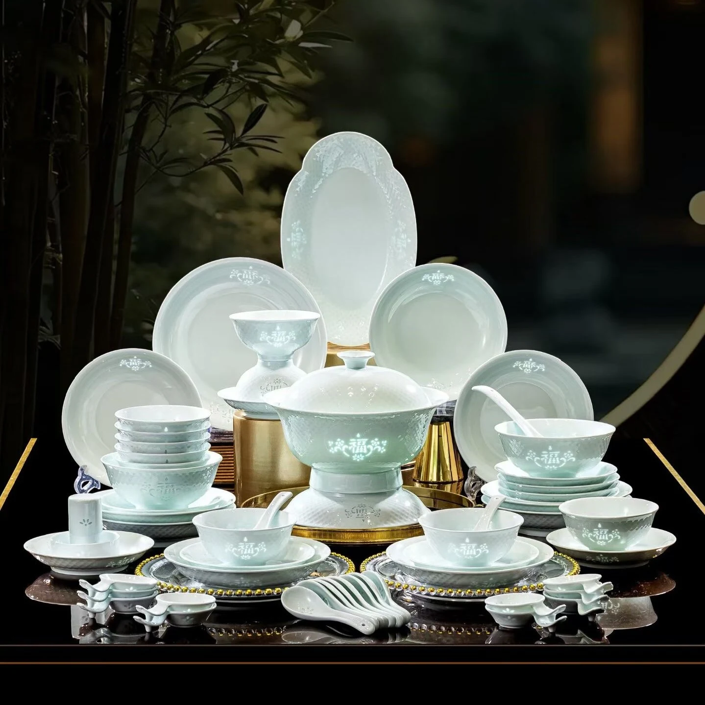 58头影青玲珑小花福餐具