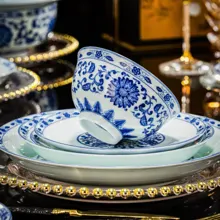 58头青花缠枝莲餐具 · 8