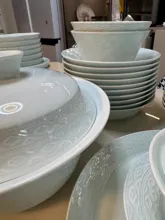 58头青瓷浮雕如意餐具 · 2