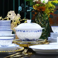 58头青花鱼藻纹玲珑餐具 · 3