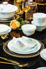 60头·白玉泥紫荆花餐具 · 6