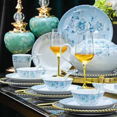58头·白瓷餐具花团锦簇 · 1