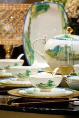 70头描金千里江山图骨瓷餐具 · 2