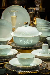 58头描金青瓷玲珑花弄影餐具 · 2