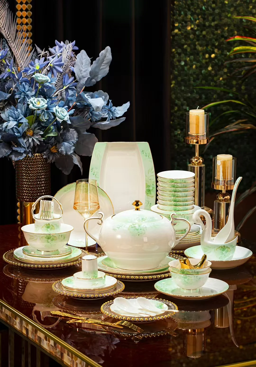 70头描金茉莉开花骨瓷餐具