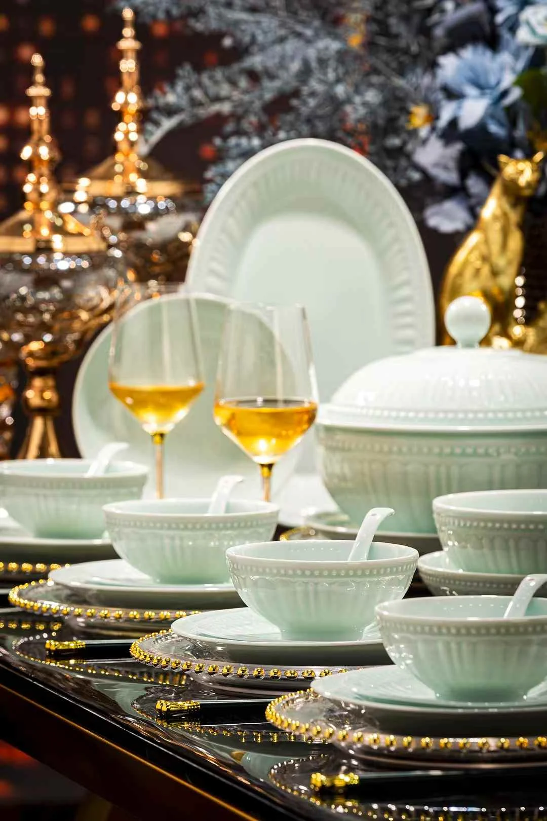 58头青釉罗马风情餐具（白瓷）