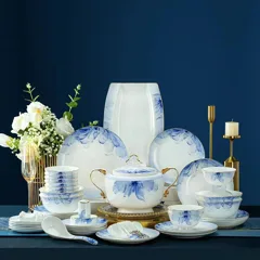 70头·描金水莲花骨瓷餐具 · 1