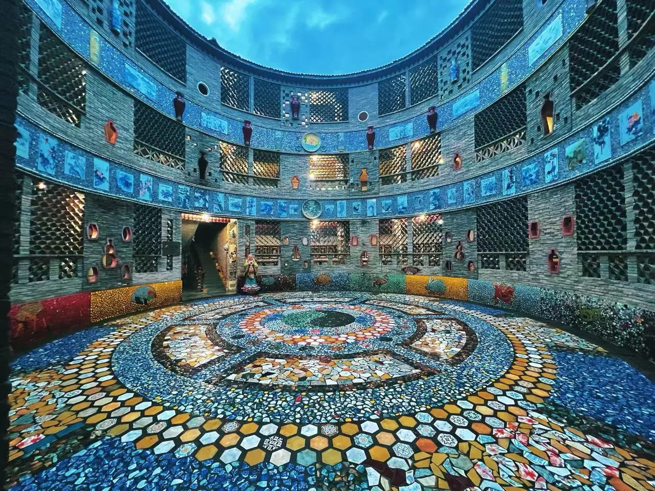 Ceramic Palace · Floor patterns